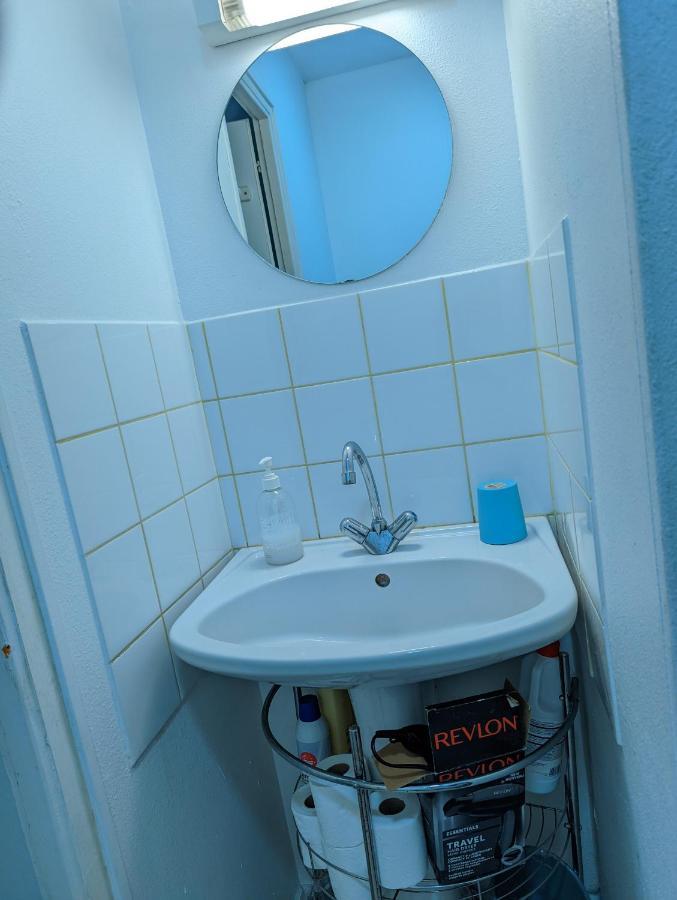 Studio Simplicien *Cosy* Plein Centre Ville De Poitiers *Tv* Wifi *Cafe* Exterior photo